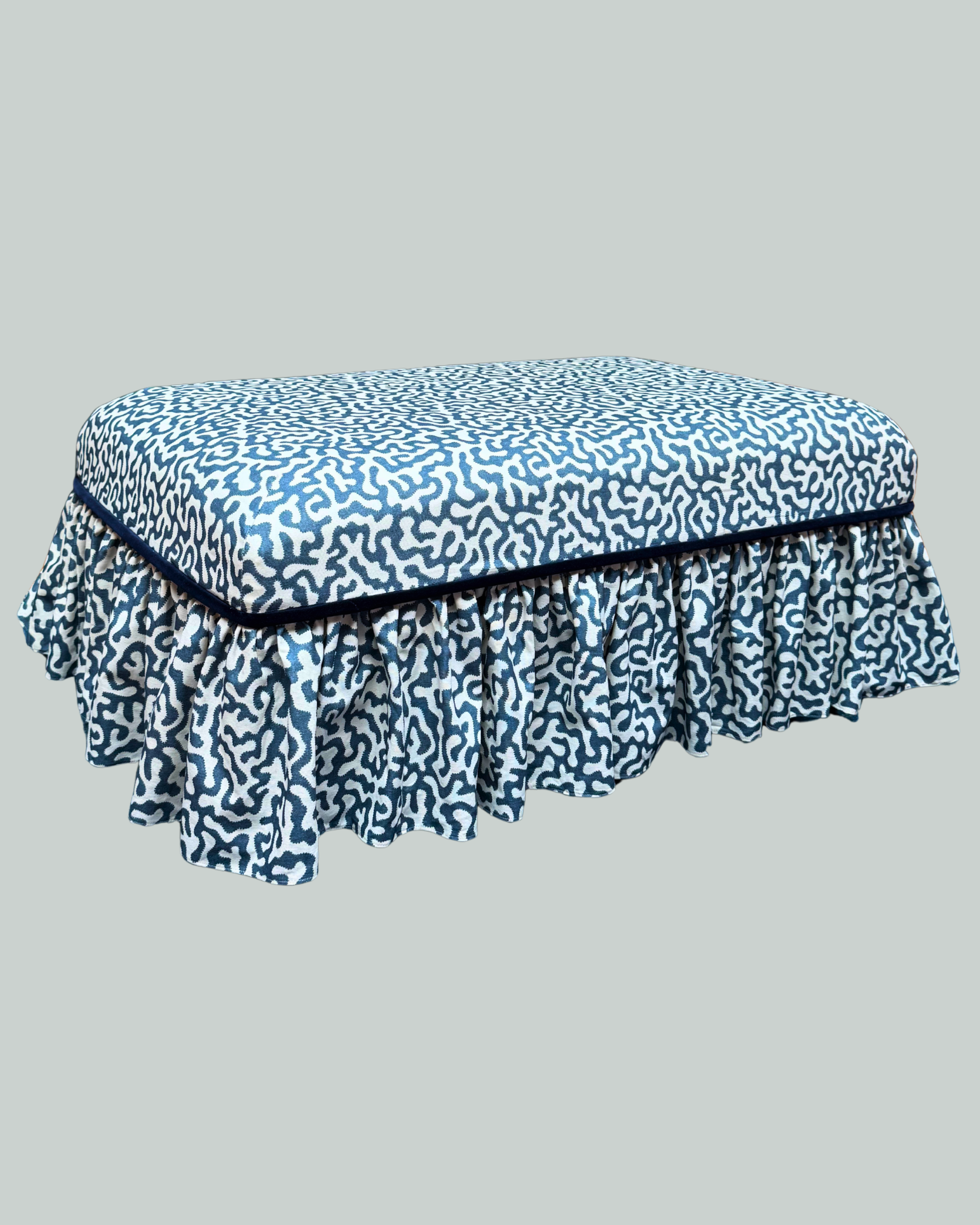 Small Frilly Ottoman - Pakko in Indigo
